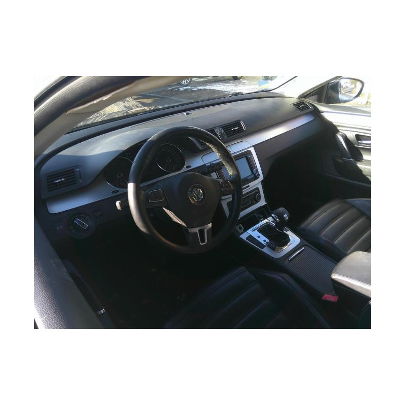 Enjoliveur anti brouillard VOLKSWAGEN PASSAT 5