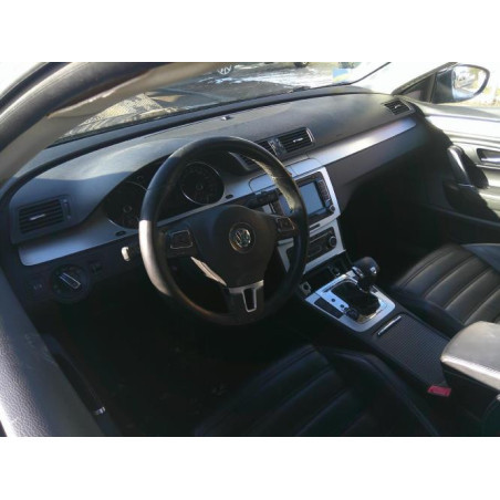 Enjoliveur anti brouillard VOLKSWAGEN PASSAT 5 Photo n°1