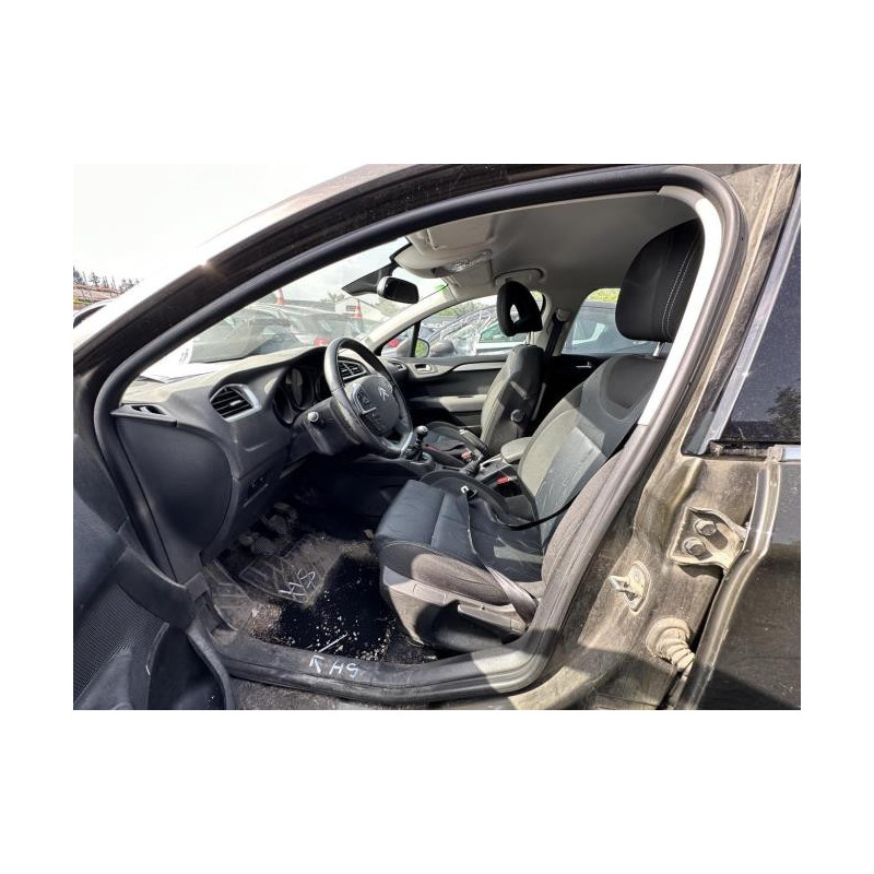 Enjoliveur anti brouillard CITROEN C4 2