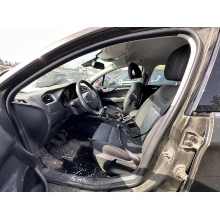 Enjoliveur anti brouillard CITROEN C4 2 Photo n°1