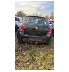 Vitre avant droit TOYOTA YARIS 2 Photo n°9