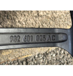 Jante PORSCHE CAYMAN 718 2 982 Photo n°4