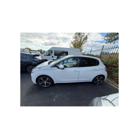 Ecran GPS PEUGEOT 208 1