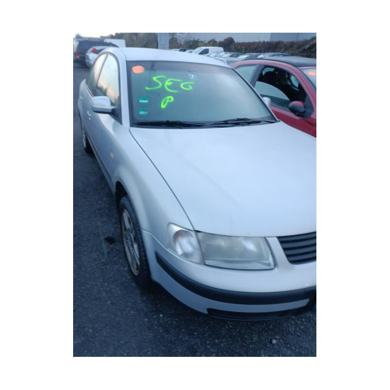 Bras essuie glace avant VOLKSWAGEN PASSAT 4