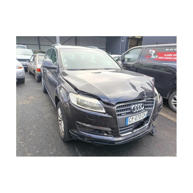 Attache ceinture avant gauche AUDI Q7 1