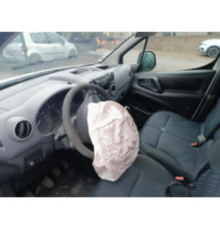 Feu arriere principal gauche (feux) PEUGEOT PARTNER 2 Photo n°3