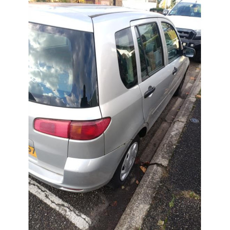 Moyeu avant gauche MAZDA 2 1