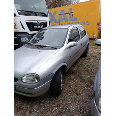 Capot OPEL CORSA B Photo n°1