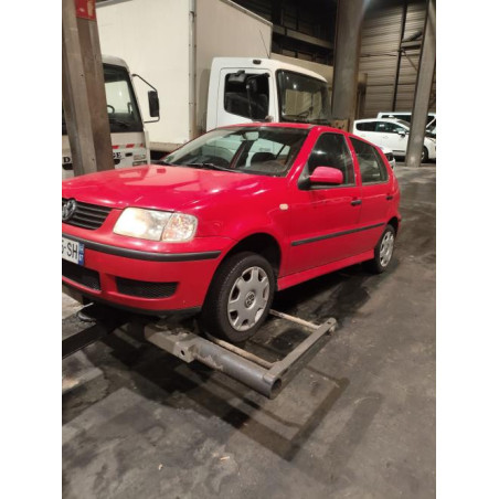 Demarreur VOLKSWAGEN POLO 3 Photo n°1
