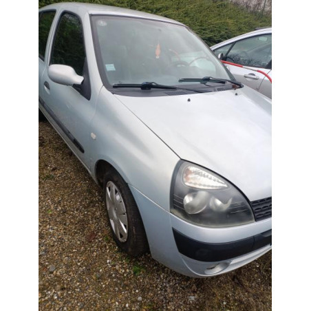 Moyeu avant droit RENAULT CLIO 2 Photo n°1