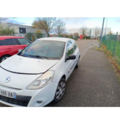 Moyeu avant gauche RENAULT CLIO 3