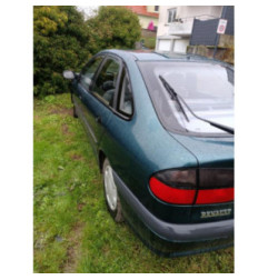 Feu arriere principal gauche (feux) RENAULT LAGUNA 1 Photo n°1
