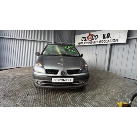 Porte avant droit RENAULT CLIO 2 Photo n°1