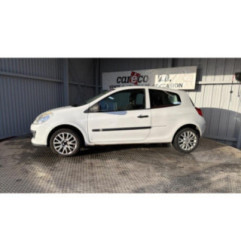 Panneau de porte avant droit RENAULT CLIO 3