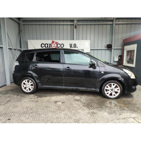 Pare choc avant TOYOTA COROLLA VERSO 2