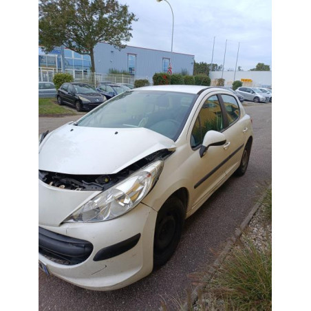 Moyeu avant gauche PEUGEOT 207 Photo n°1