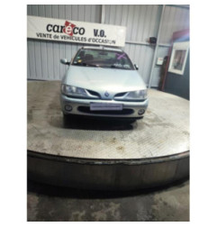 Capot RENAULT MEGANE 1 Photo n°1
