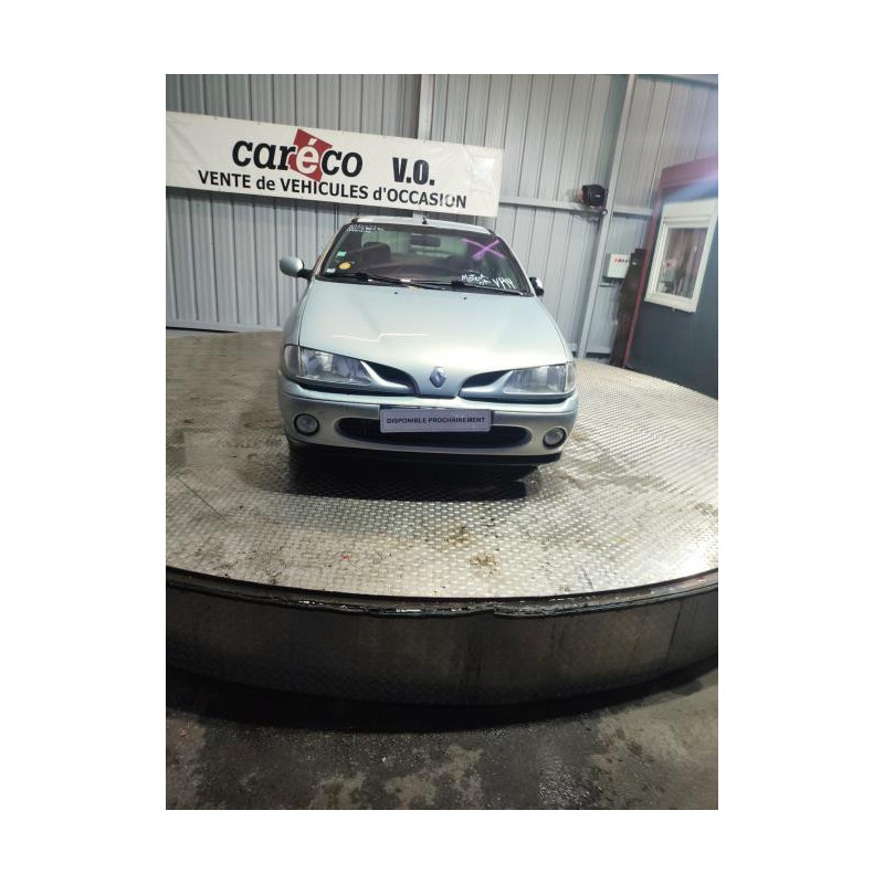 Moteur essuie glace avant RENAULT MEGANE 1