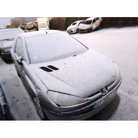Moteur PEUGEOT 206 Photo n°1