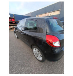 Capot RENAULT CLIO 3 Photo n°1