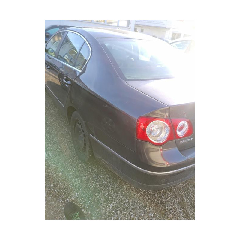 Porte avant gauche VOLKSWAGEN PASSAT 5