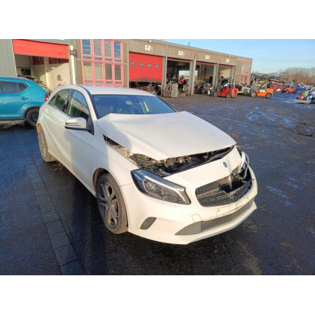 Ecran GPS MERCEDES CLASSE A 176 Photo n°1