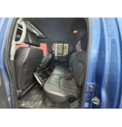 Attache ceinture avant gauche NISSAN NAVARA 1 Photo n°8