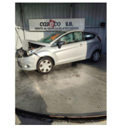 Moyeu avant droit FORD FIESTA 6