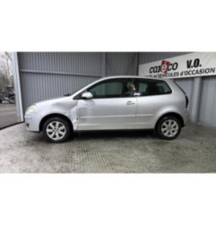 Retroviseur gauche VOLKSWAGEN POLO 4
