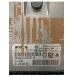 Calculateur moteur PEUGEOT 207 Photo n°1