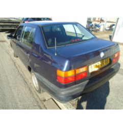 Feu arriere principal droit (feux) VOLKSWAGEN VENTO Photo n°9