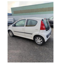 Compresseur clim PEUGEOT 107 Photo n°3