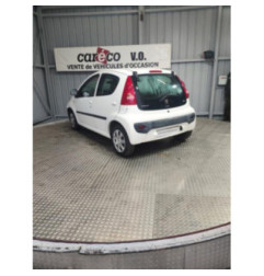 Attache ceinture arriere droit PEUGEOT 107 Photo n°10