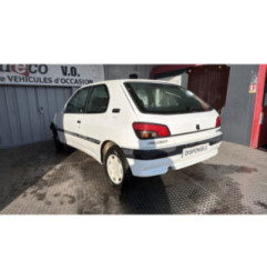 Pare boue avant droit PEUGEOT 306 Photo n°6