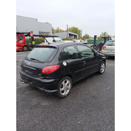 Vitre avant gauche PEUGEOT 206