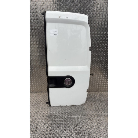 Porte de coffre droit FIAT DOBLO 2 Photo n°1