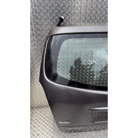 Malle/Hayon arriere TOYOTA COROLLA VERSO 2