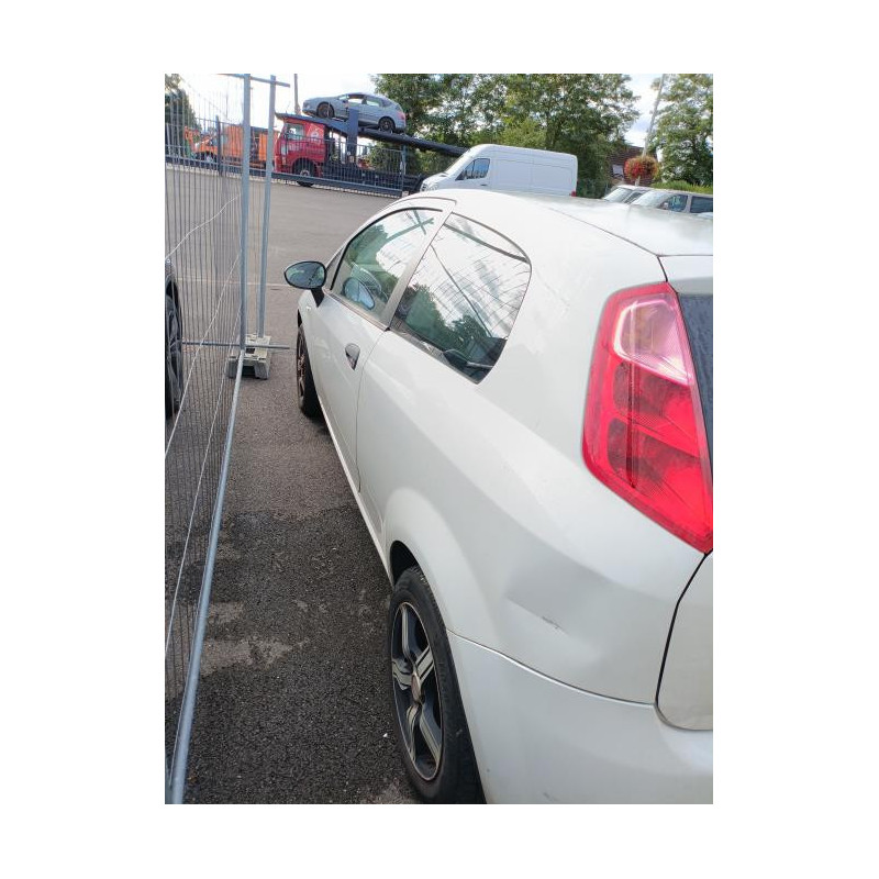 Moteur leve vitre avant gauche FIAT GRANDE PUNTO