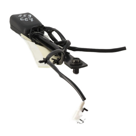 Attache ceinture avant droit NISSAN JUKE 1