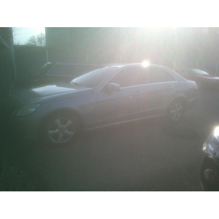 Demarreur MERCEDES CLASSE E 212 Photo n°1
