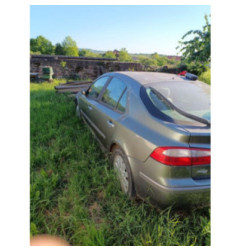 Feu arriere secondaire gauche (feux) RENAULT LAGUNA 2 Photo n°7