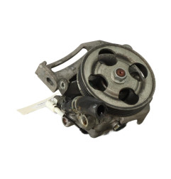 Pompe de direction SUBARU IMPREZA 2 Photo n°1