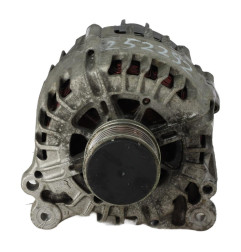 Alternateur VOLKSWAGEN PASSAT 5 Photo n°1