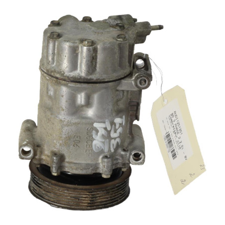 Compresseur clim AUDI 80 3 Photo n°1