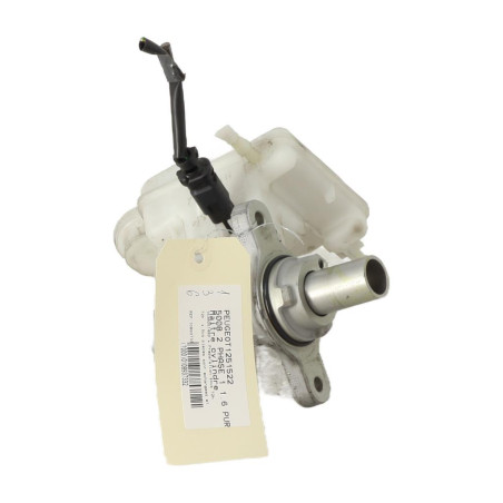 Maitre cylindre (freinage) PEUGEOT 5008 2