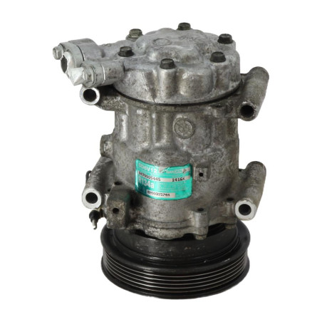 Compresseur clim RENAULT CLIO 2 Photo n°1