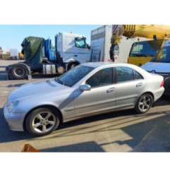 Pare choc arriere MERCEDES CLASSE C 203 Photo n°7