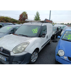 Pare choc arriere FIAT DOBLO 2 Photo n°16