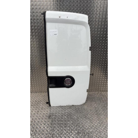 Porte de coffre droit FIAT DOBLO 2 Photo n°1