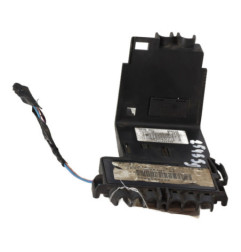 Porte fusible PEUGEOT 308 1 Photo n°1